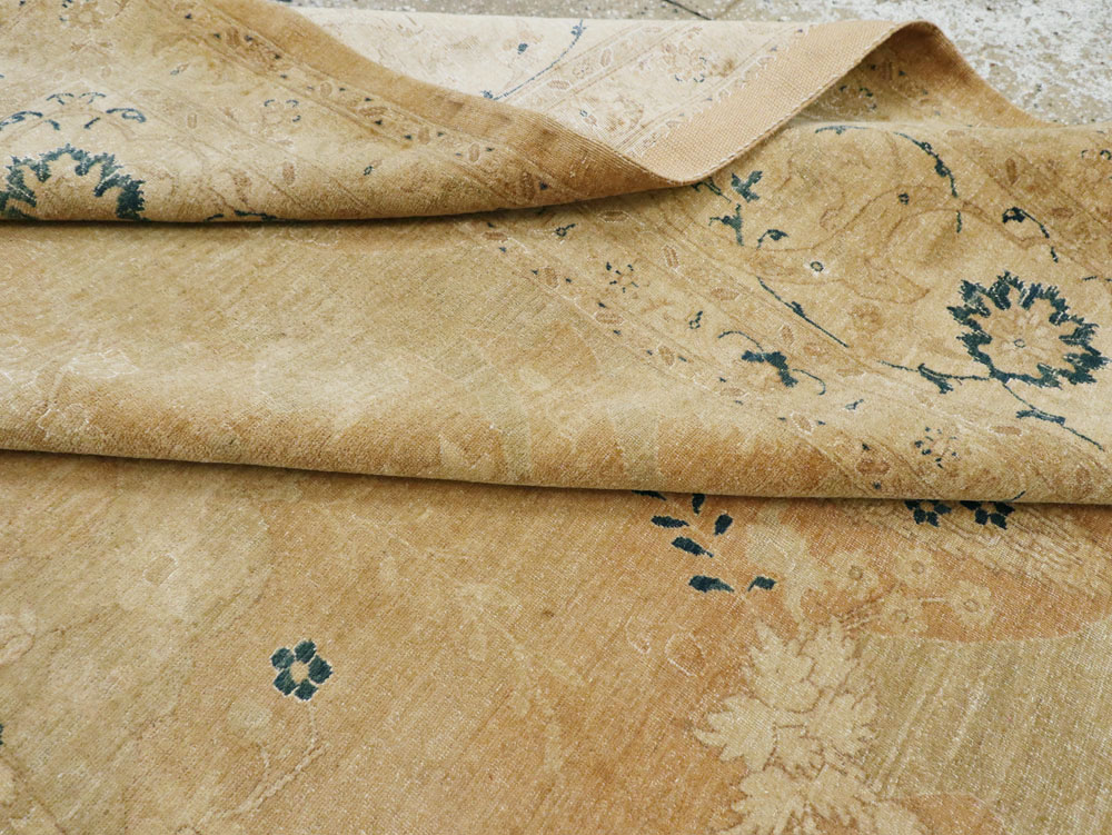 Antique Persian Tabriz Carpet, No.15593 - Gsblank