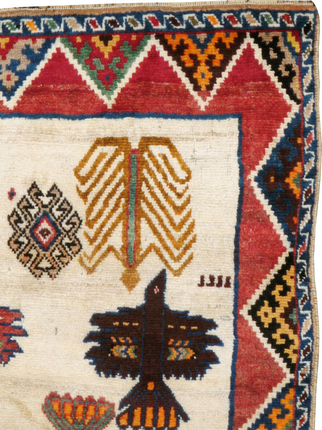 Vintage Persian Gabbeh Rug, No.15597 - Gsblank