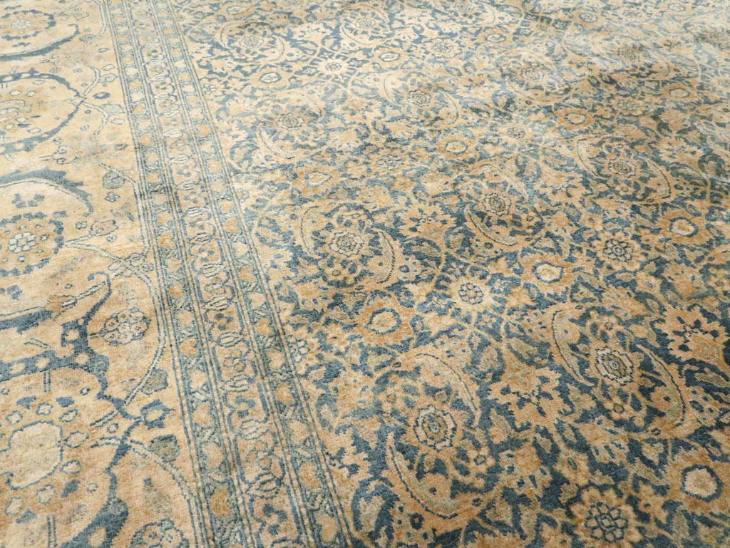 Antique Persian Tabriz Carpet, No.15604 - Gsblank