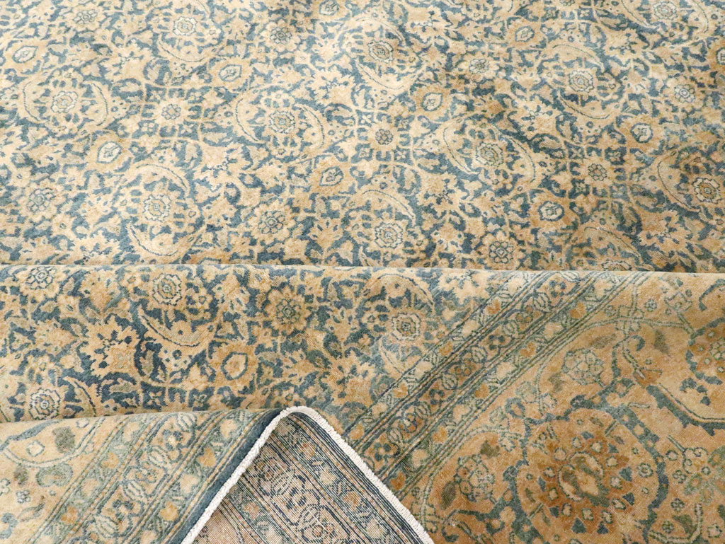 Antique Persian Tabriz Carpet, No.15604 - Gsblank