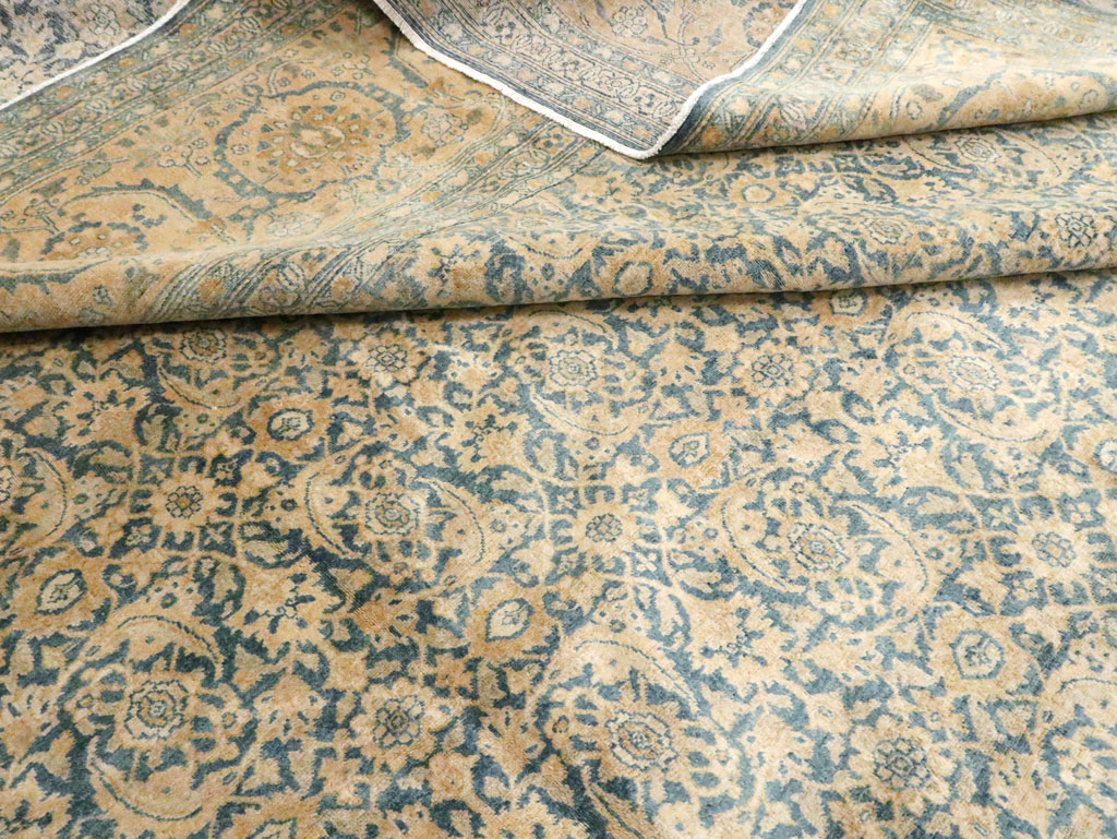 Antique Persian Tabriz Carpet, No.15604 - Gsblank