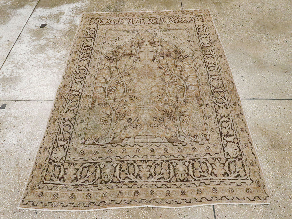 Antique Persian Tabriz Rug, No.15633 - Gsblank