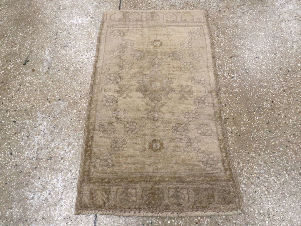 Antique Turkish Oushak Rug, No.15646 - Gsblank
