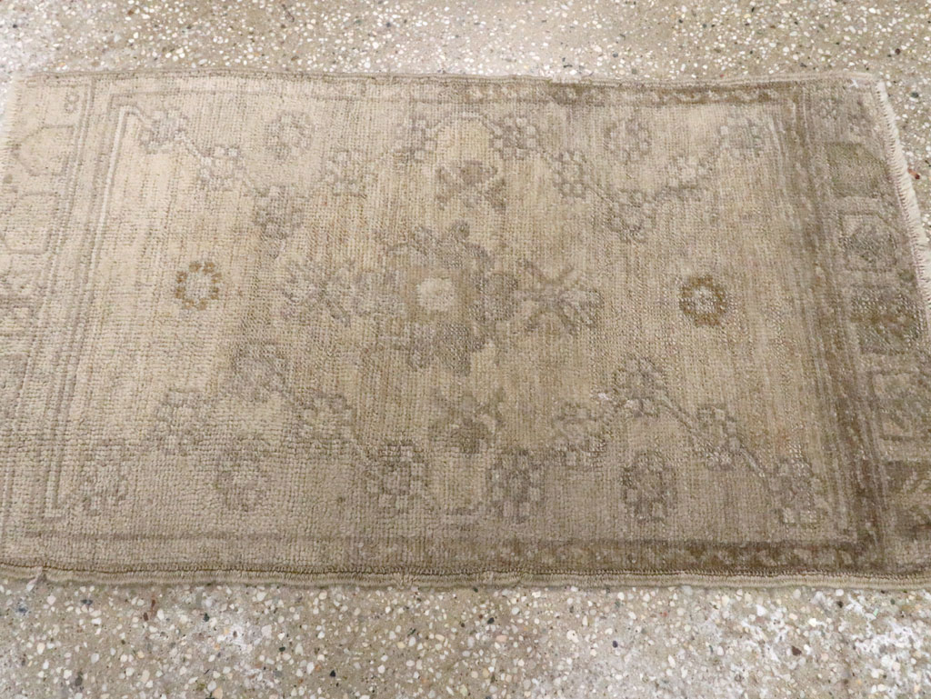Antique Turkish Oushak Rug, No.15646 - Gsblank