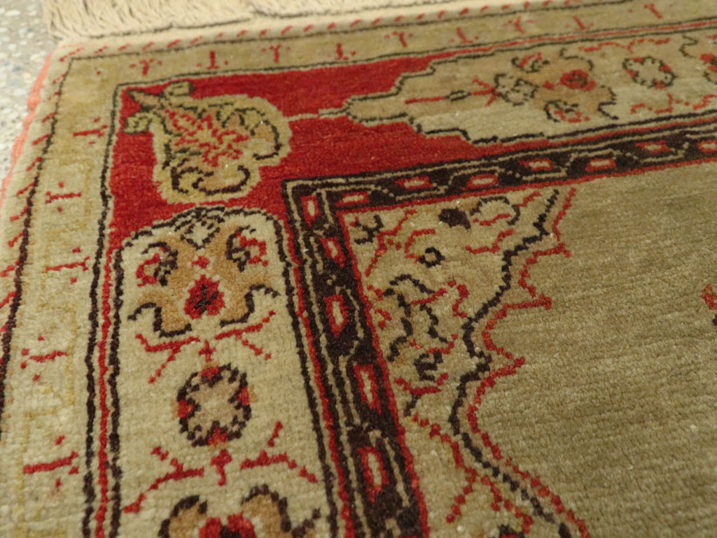 Vintage Turkish Herekeh Rug, No.15700 - Gsblank