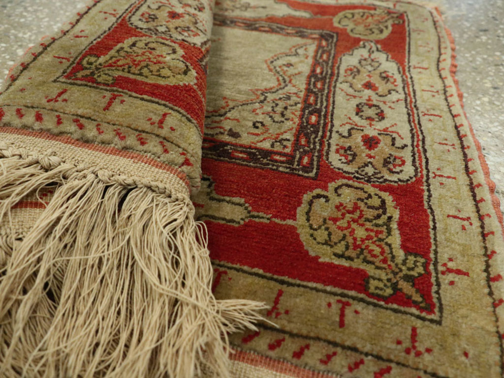 Vintage Turkish Herekeh Rug, No.15700 - Gsblank