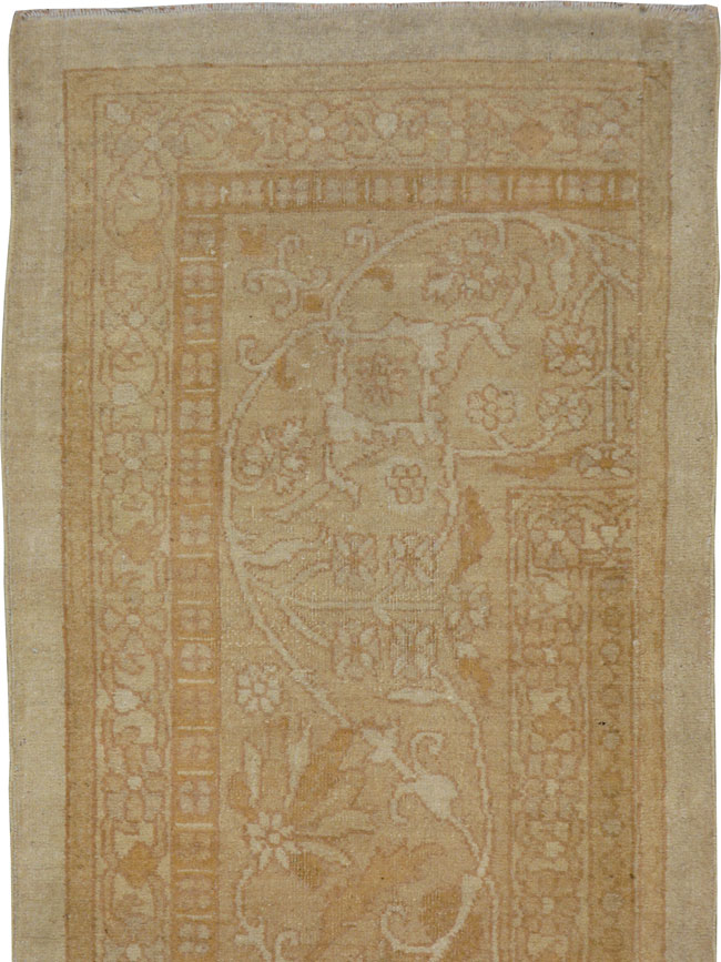 Vintage Indian Agra Runner, No.15725 - Gsblank