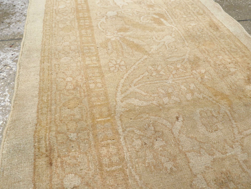 Vintage Indian Agra Runner, No.15725 - Gsblank