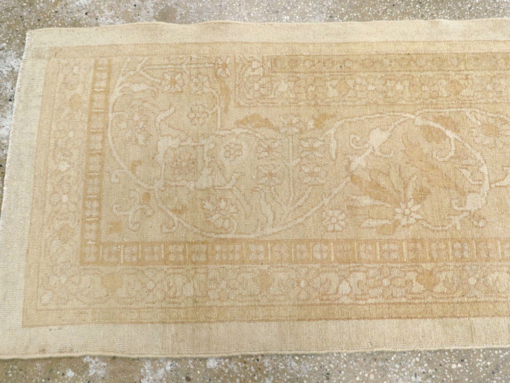Vintage Indian Agra Runner, No.15725 - Gsblank