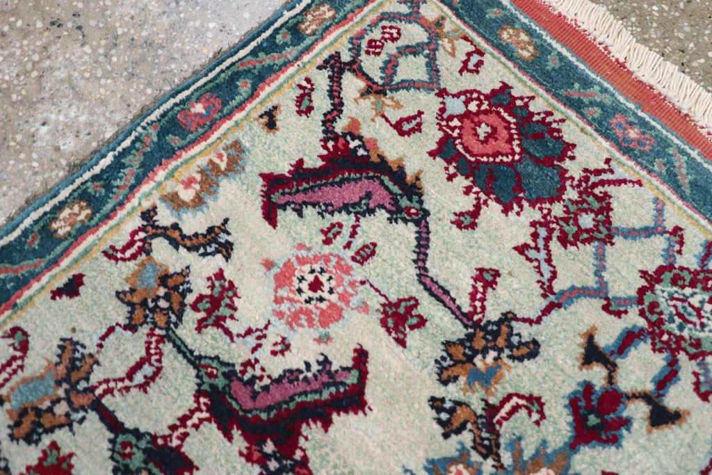 Antique Indian Agra Rug (Pair: 2 of 2), No.15747 - Gsblank