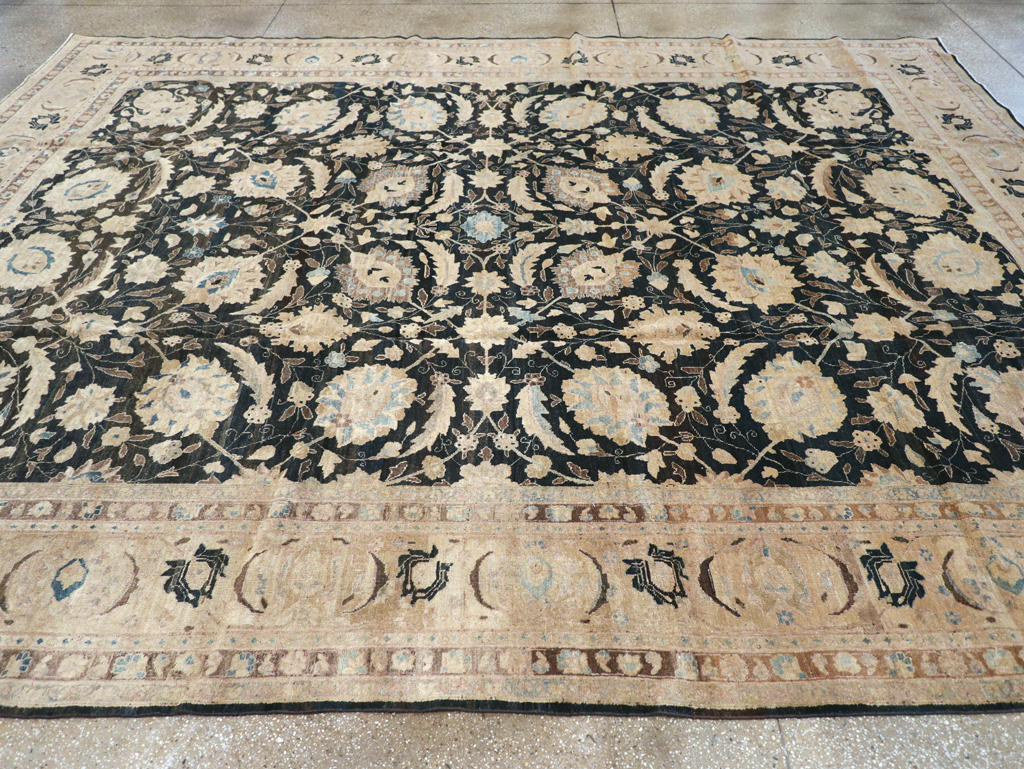 Antique Persian Tabriz Carpet, No.15777 - Gsblank