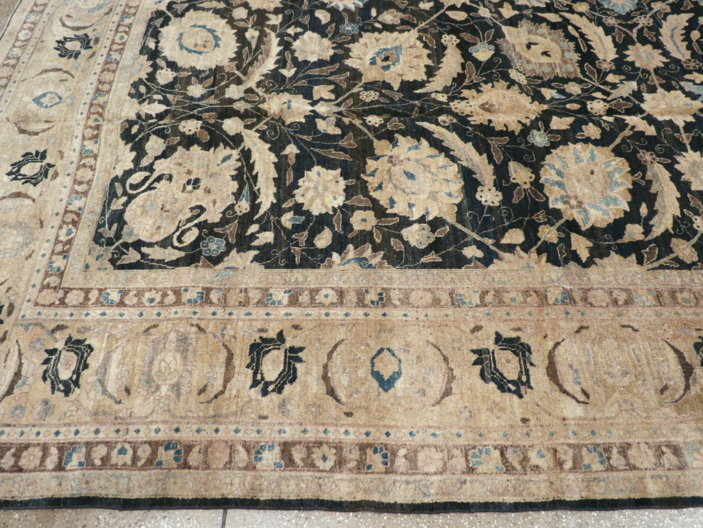 Antique Persian Tabriz Carpet, No.15777 - Gsblank