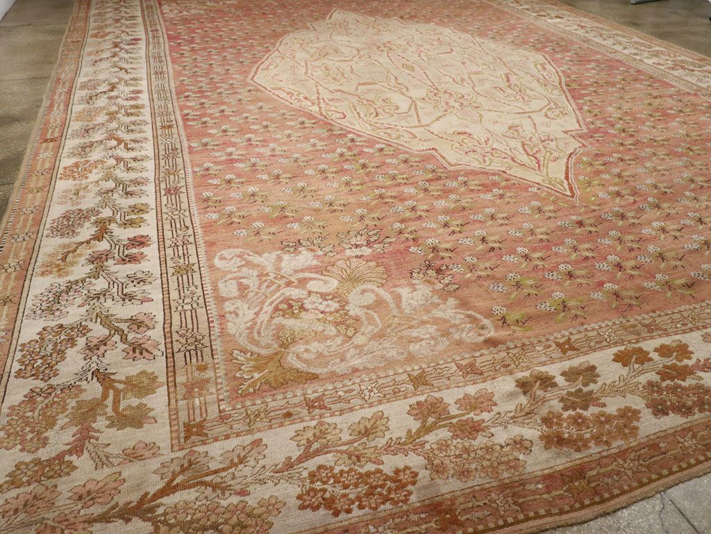 Antique Turkish Ghiordes Carpet, No.15787 - Gsblank