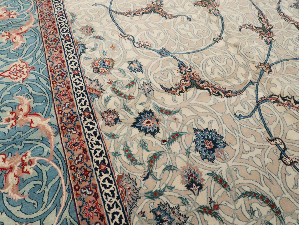 Vintage Persian Isfahan Oversize Carpet, No.15788 - Gsblank