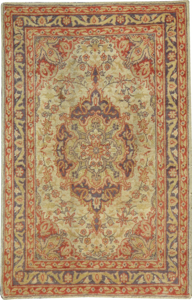 Antique Turkish Sivas Rug, No.15804 - Gsblank