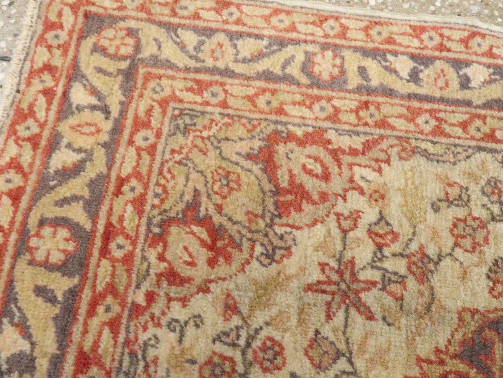 Antique Turkish Sivas Rug, No.15804 - Gsblank