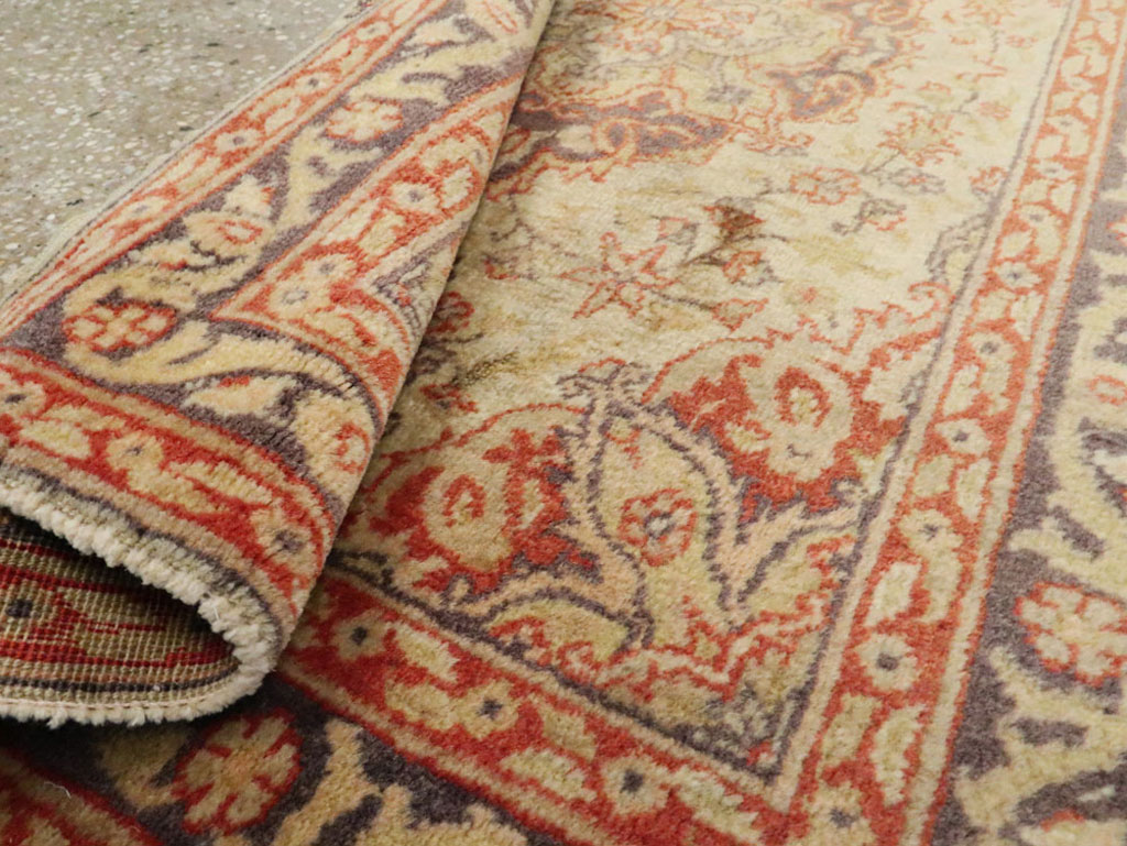 Antique Turkish Sivas Rug, No.15804 - Gsblank