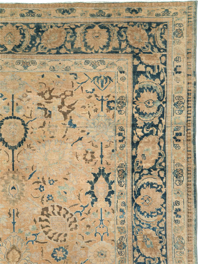 Antique Persian Tabriz Carpet, No.15810 - Gsblank