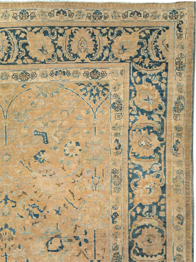 Antique Persian Tabriz Carpet, No.15810 - Gsblank