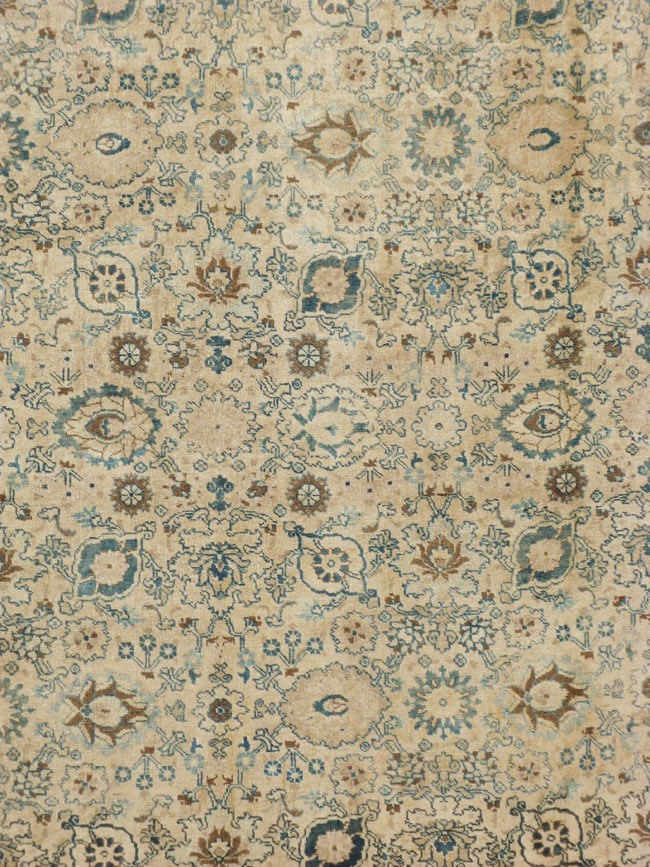 Antique Persian Tabriz Carpet, No.15811 - Gsblank