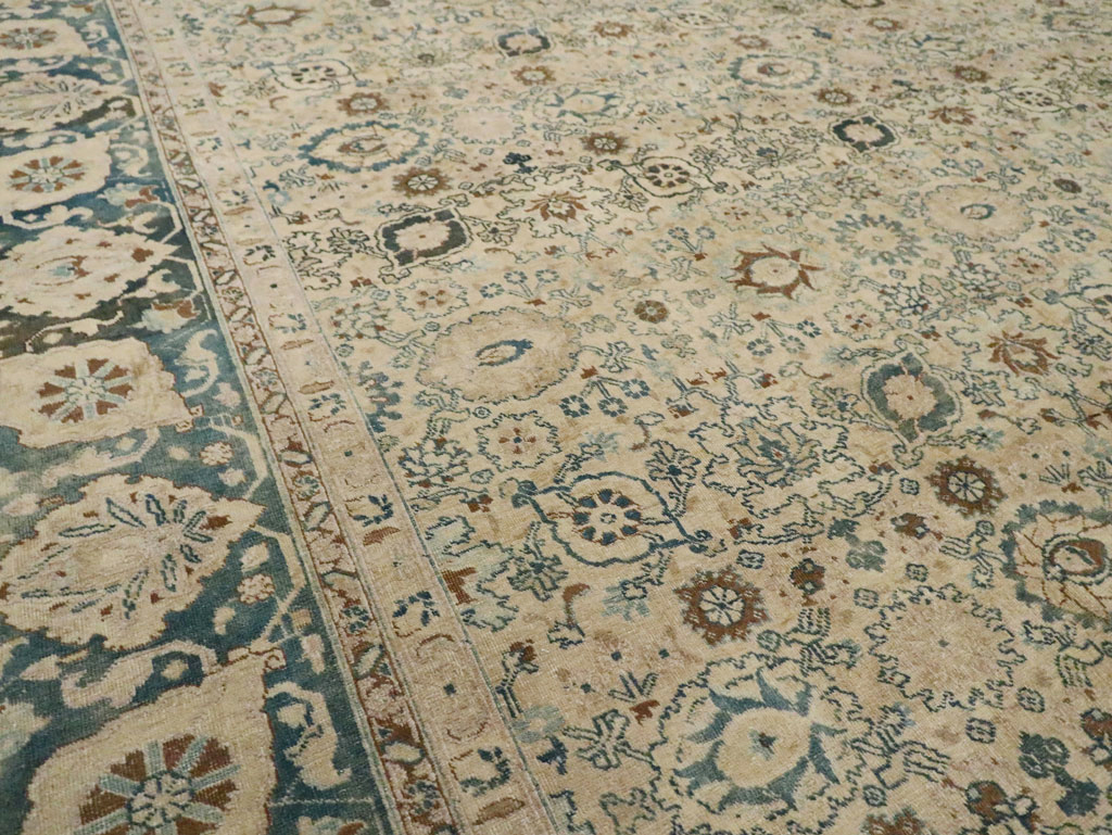 Antique Persian Tabriz Carpet, No.15811 - Gsblank