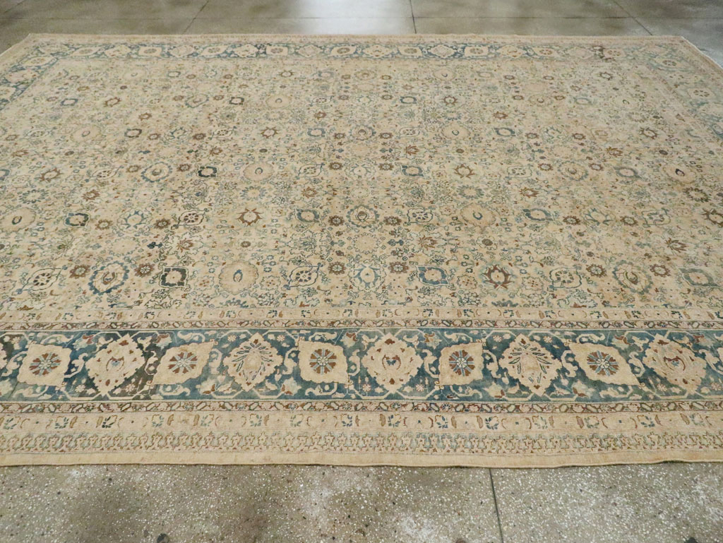 Antique Persian Tabriz Carpet, No.15811 - Gsblank