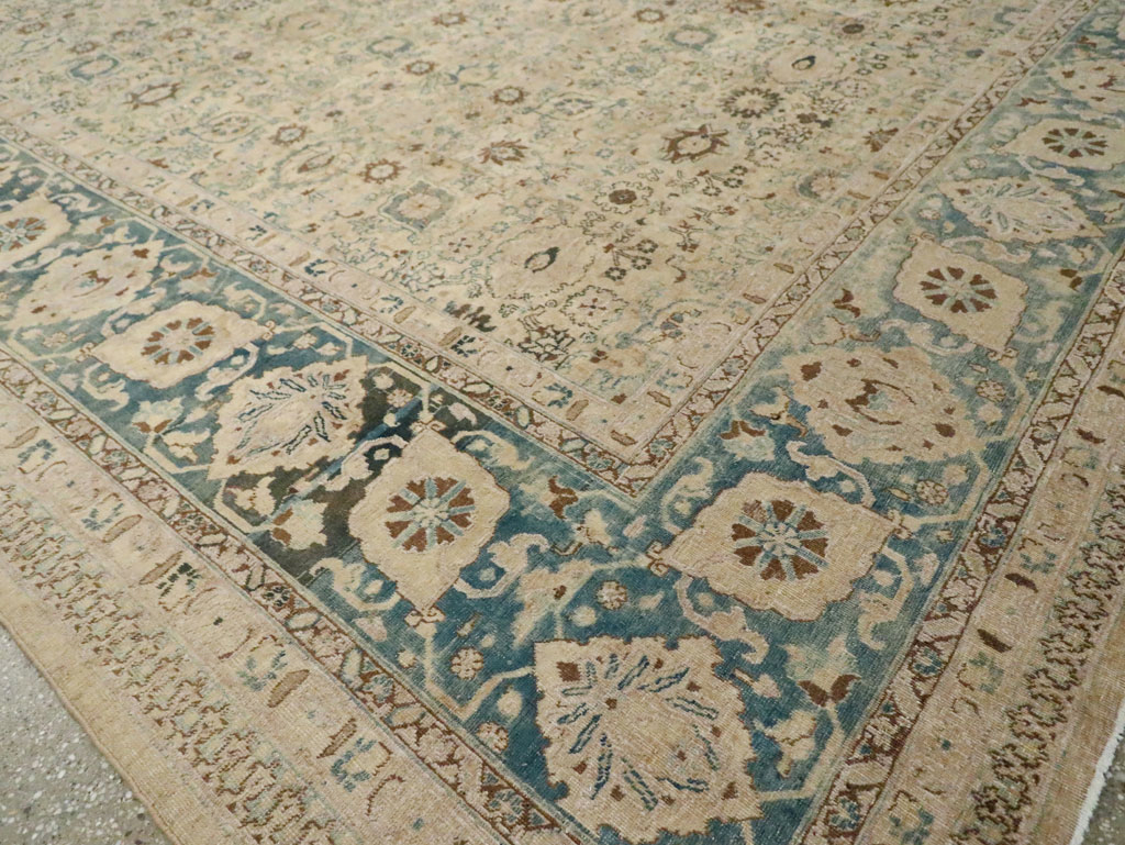 Antique Persian Tabriz Carpet, No.15811 - Gsblank
