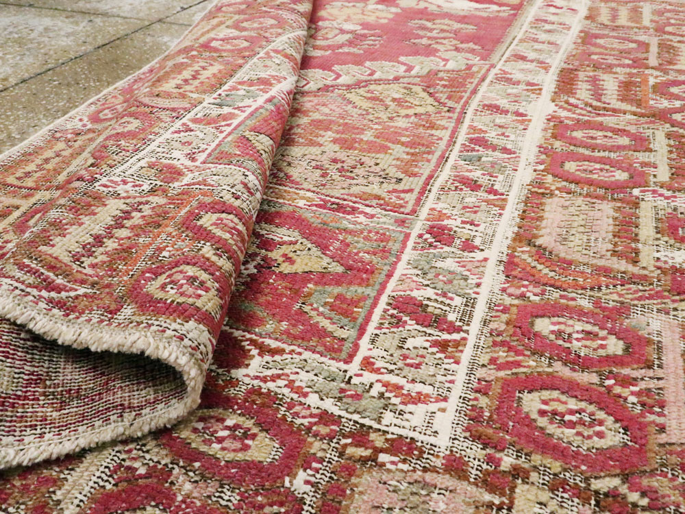 Antique Turkish Ghiordes Rug, No.15847 - Gsblank