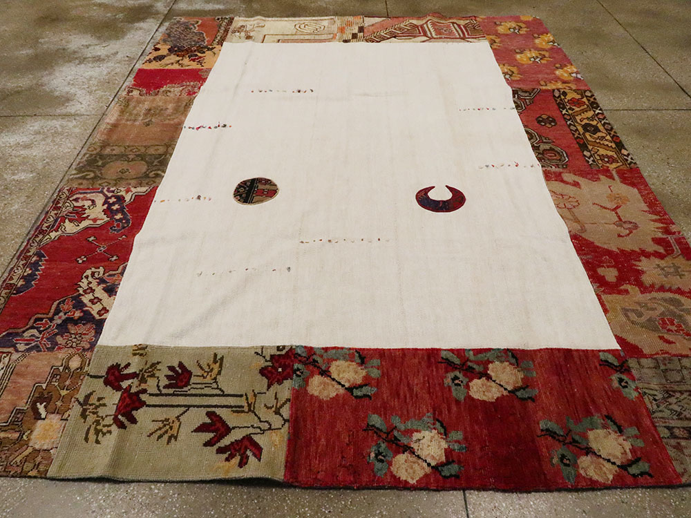 Modern Turkish Anatolian Patchwork Accent Carpet, No.15869 - Gsblank