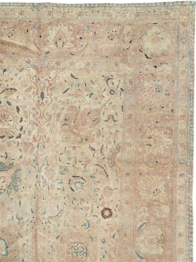 Antique Persian Tabriz Carpet, No.15895 - Gsblank