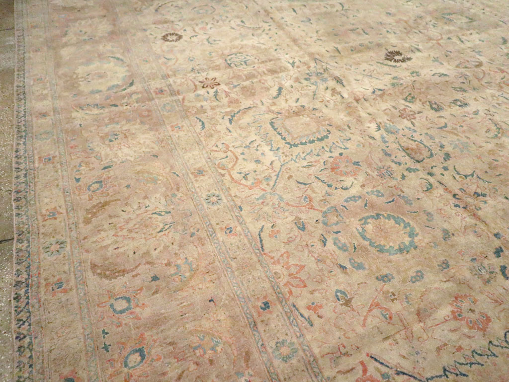 Antique Persian Tabriz Carpet, No.15895 - Gsblank