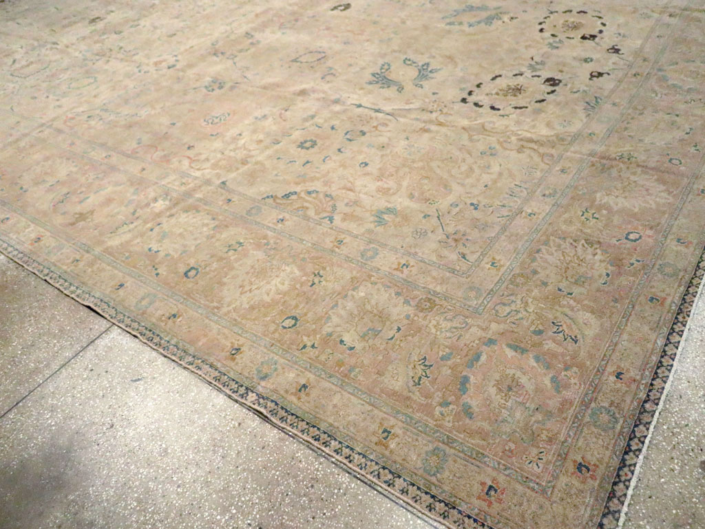 Antique Persian Tabriz Carpet, No.15895 - Gsblank