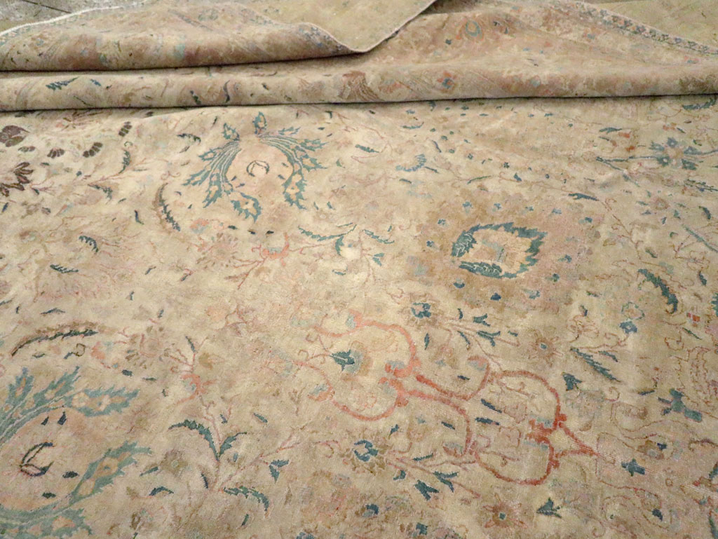 Antique Persian Tabriz Carpet, No.15895 - Gsblank