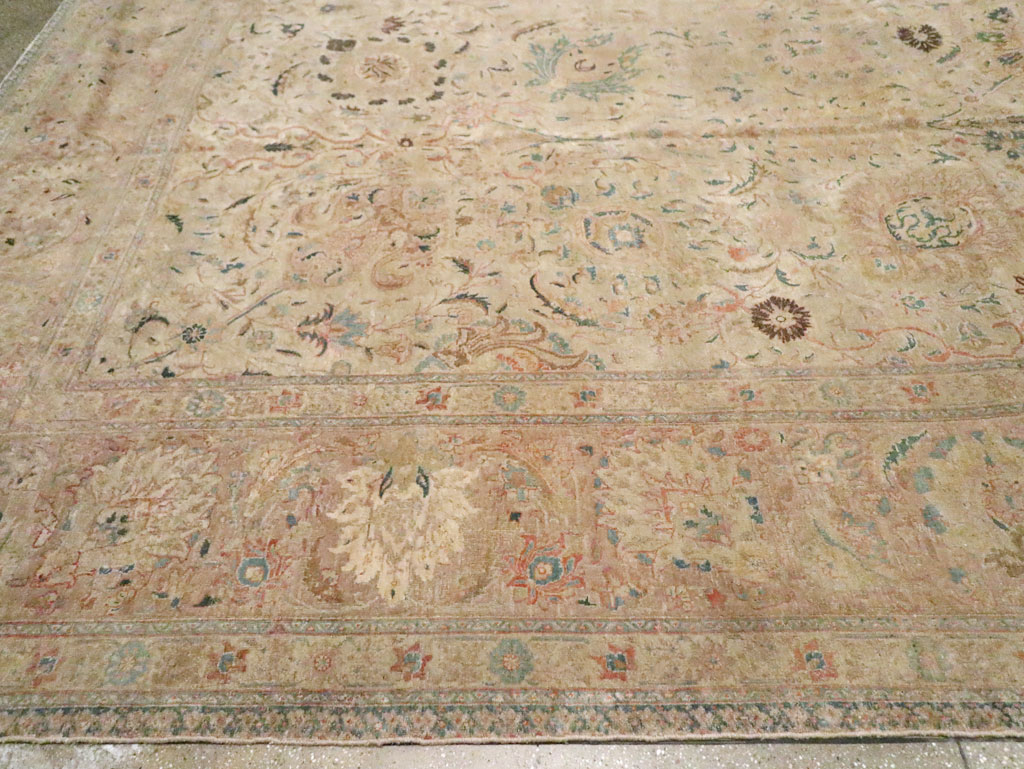 Antique Persian Tabriz Carpet, No.15895 - Gsblank