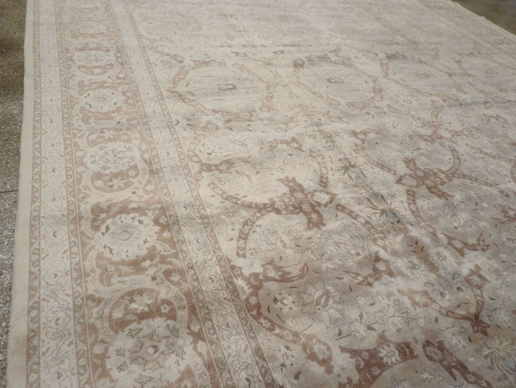 Antique Persian Tabriz Carpet, No.15897 - Gsblank