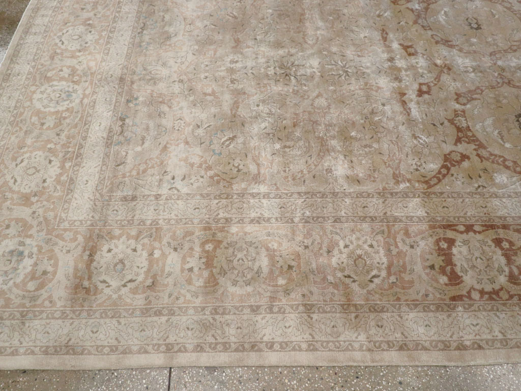 Antique Persian Tabriz Carpet, No.15897 - Gsblank