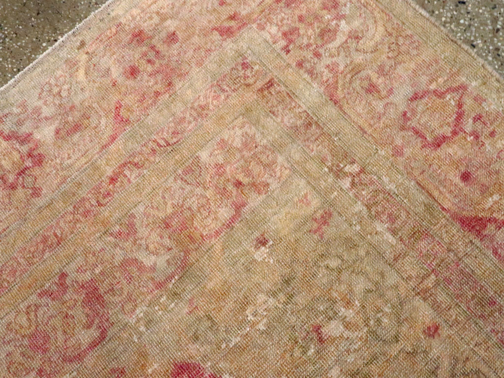 Antique Turkish Sivas Rug, No.15910 - Gsblank