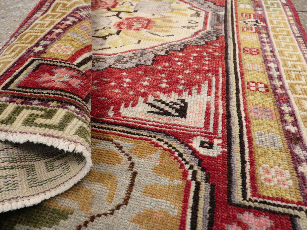 Vintage Turkish Ghiordes Rug, No.15916 - Gsblank