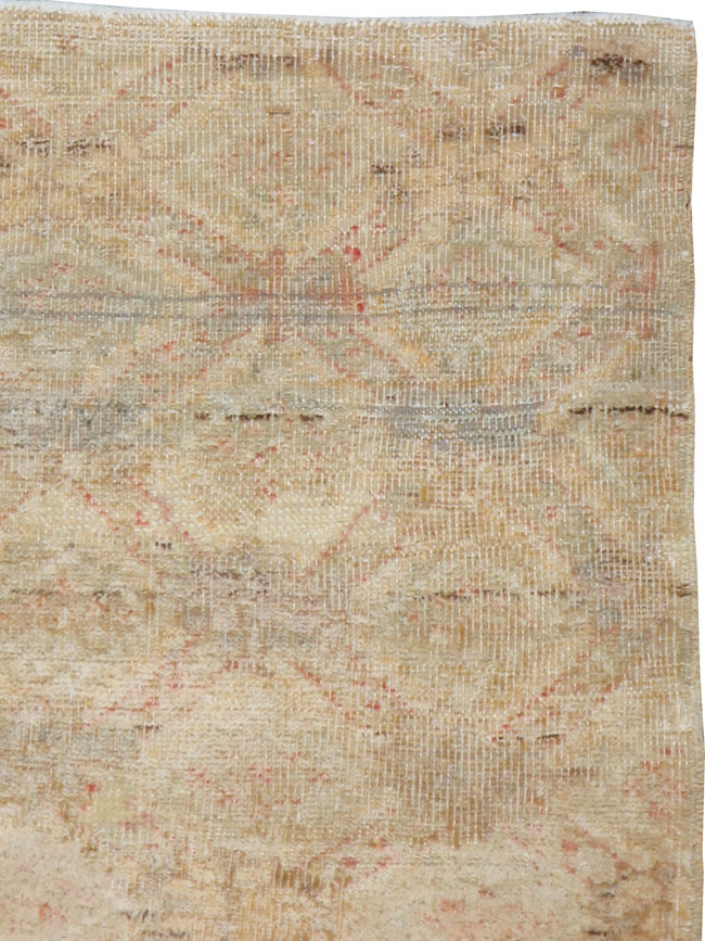 Vintage Turkish Anatolian Square Rug, No.15961 - Gsblank