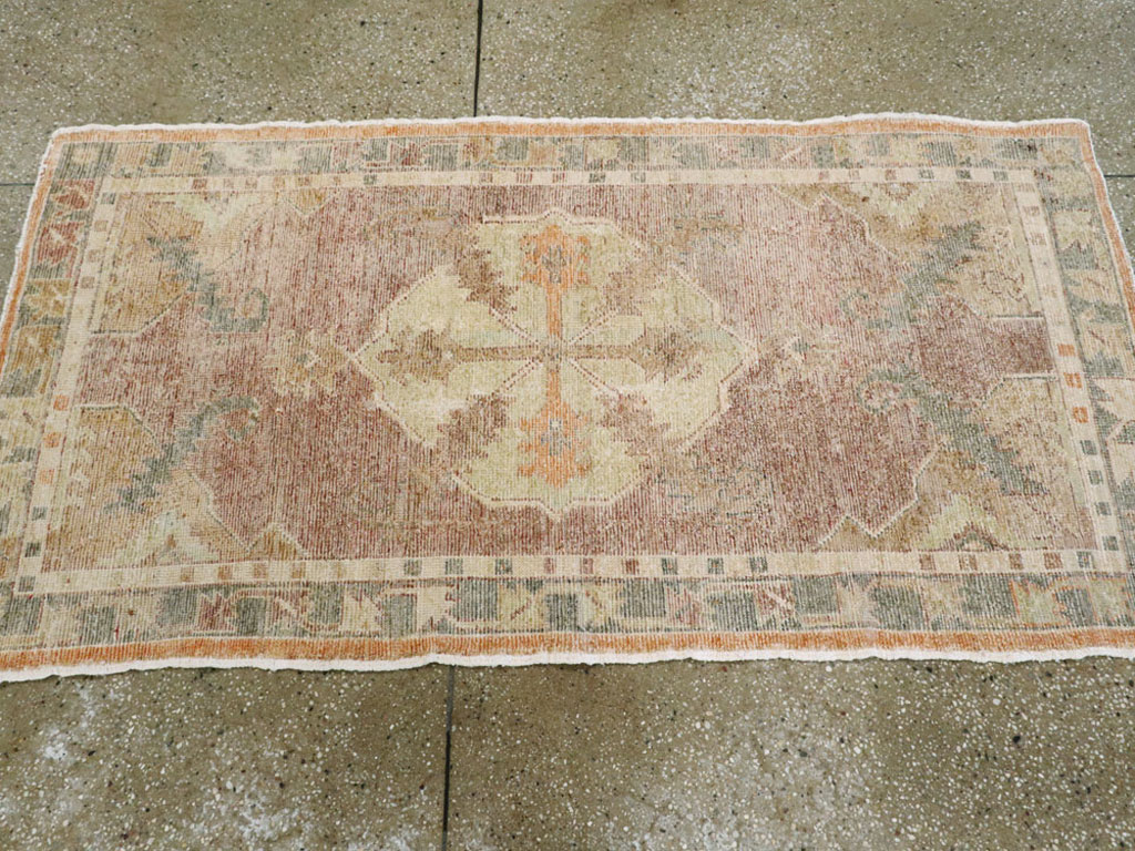 Antique Turkish Oushak Rug, No.16005 - Gsblank