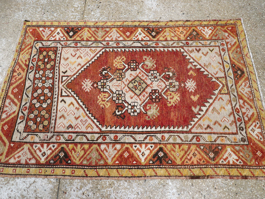 Vintage Turkish Anatolian Rug, No.16008 - Gsblank