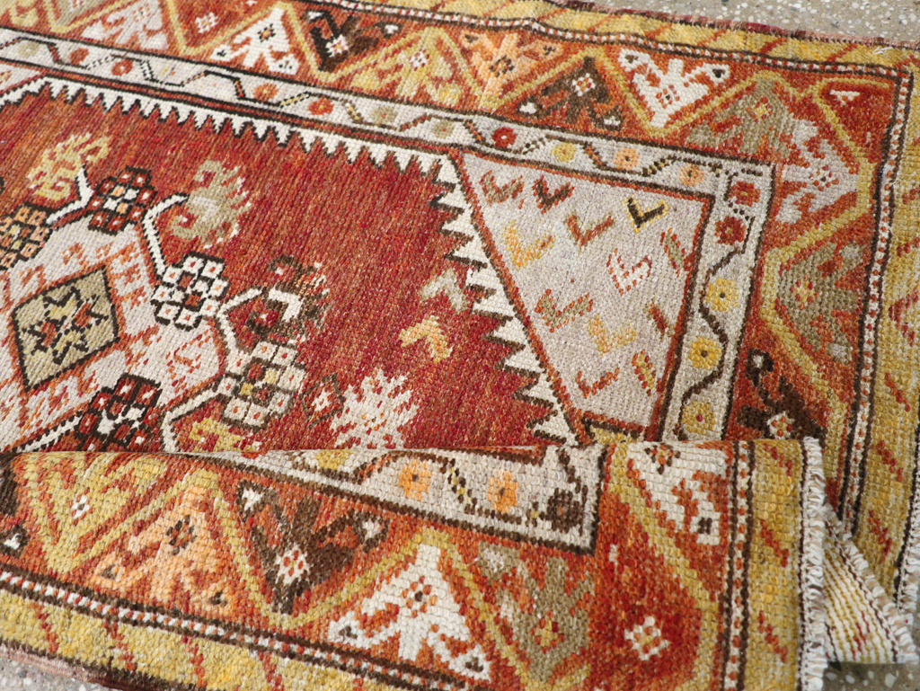 Vintage Turkish Anatolian Rug, No.16008 - Gsblank