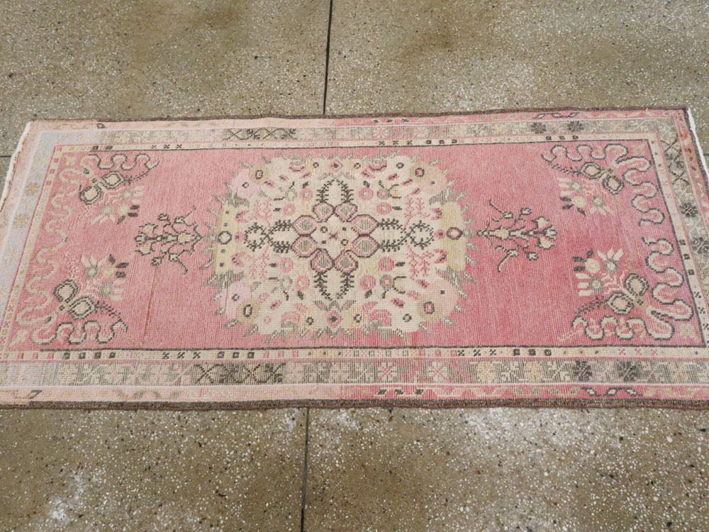 Vintage Turkish Oushak Rug, No.16023 - Gsblank