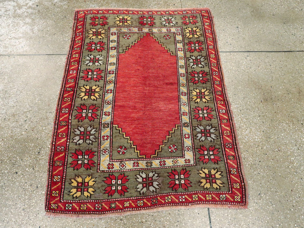 Antique Oushak Rug, No.16027 - Gsblank