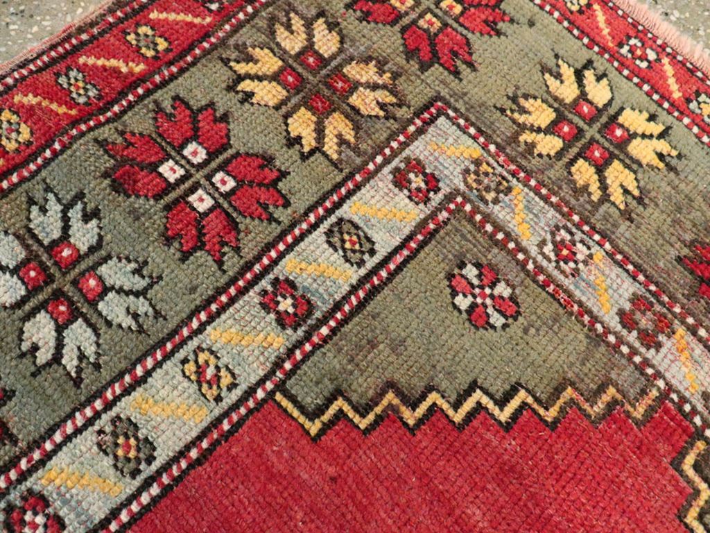 Antique Oushak Rug, No.16027 - Gsblank