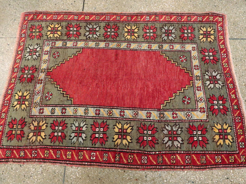 Antique Oushak Rug, No.16027 - Gsblank