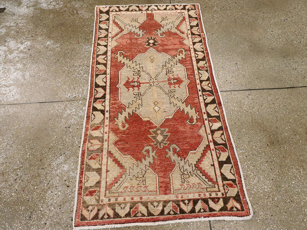 Vintage Turkish Oushak Rug, No.16037 - Gsblank