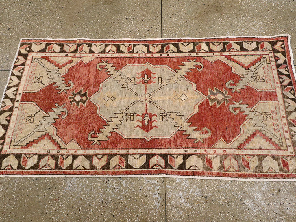 Vintage Turkish Oushak Rug, No.16037 - Gsblank