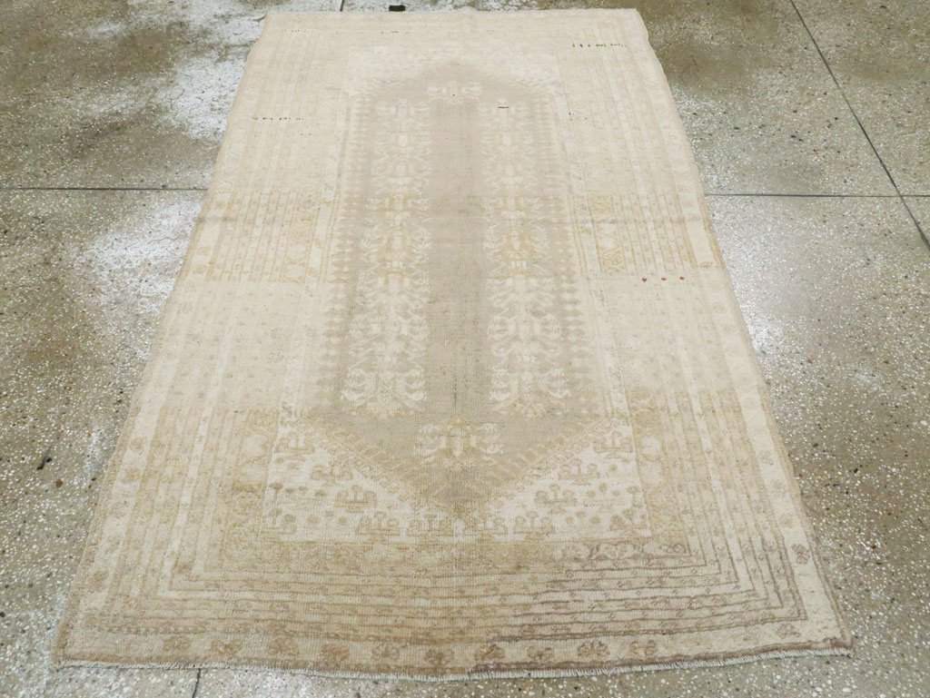 Antique Turkish Ghiordes Rug, No.16105 - Gsblank