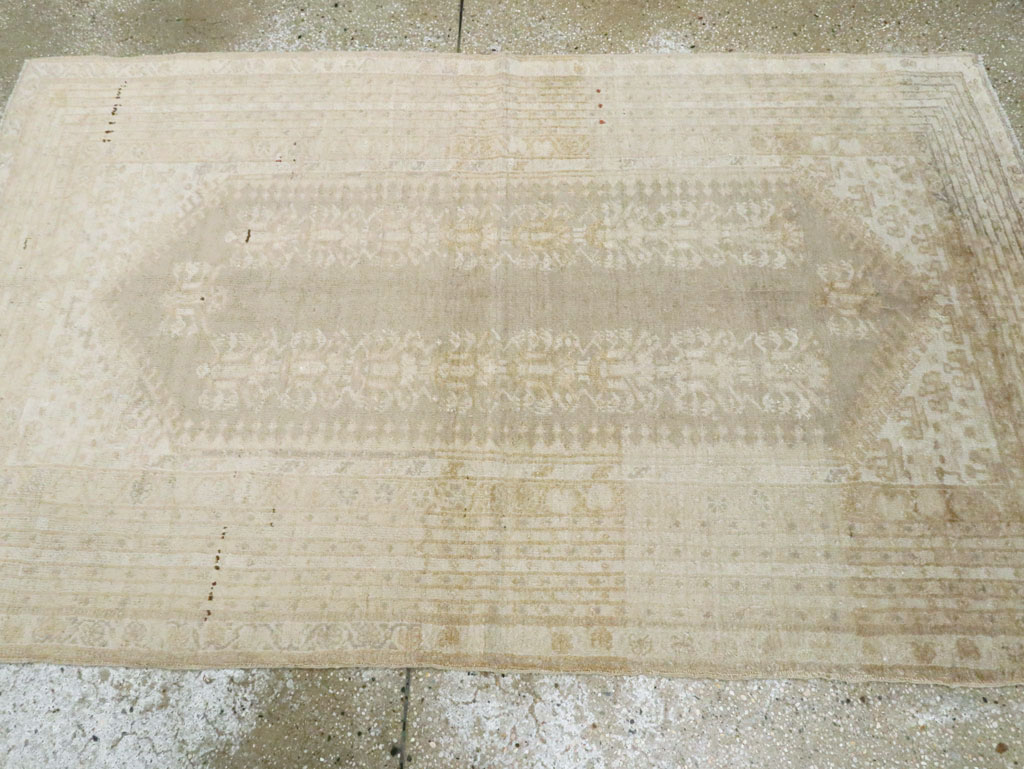 Antique Turkish Ghiordes Rug, No.16105 - Gsblank